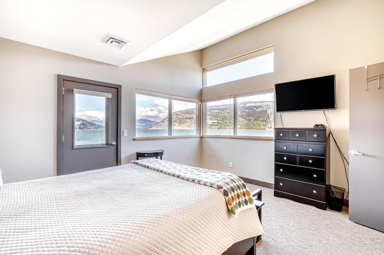 Apartment Creek Place Mosier