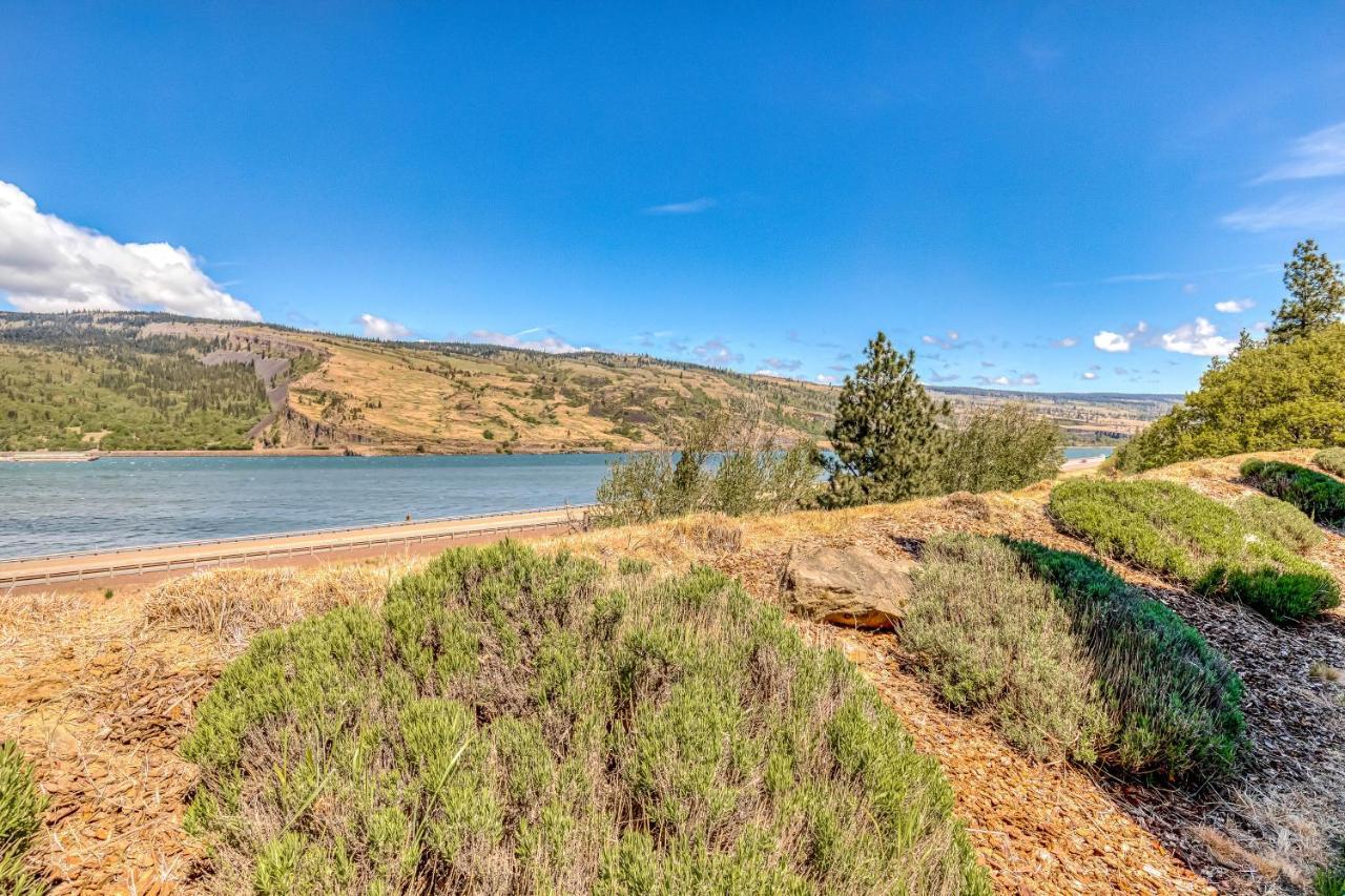 Creek Place * Mosier