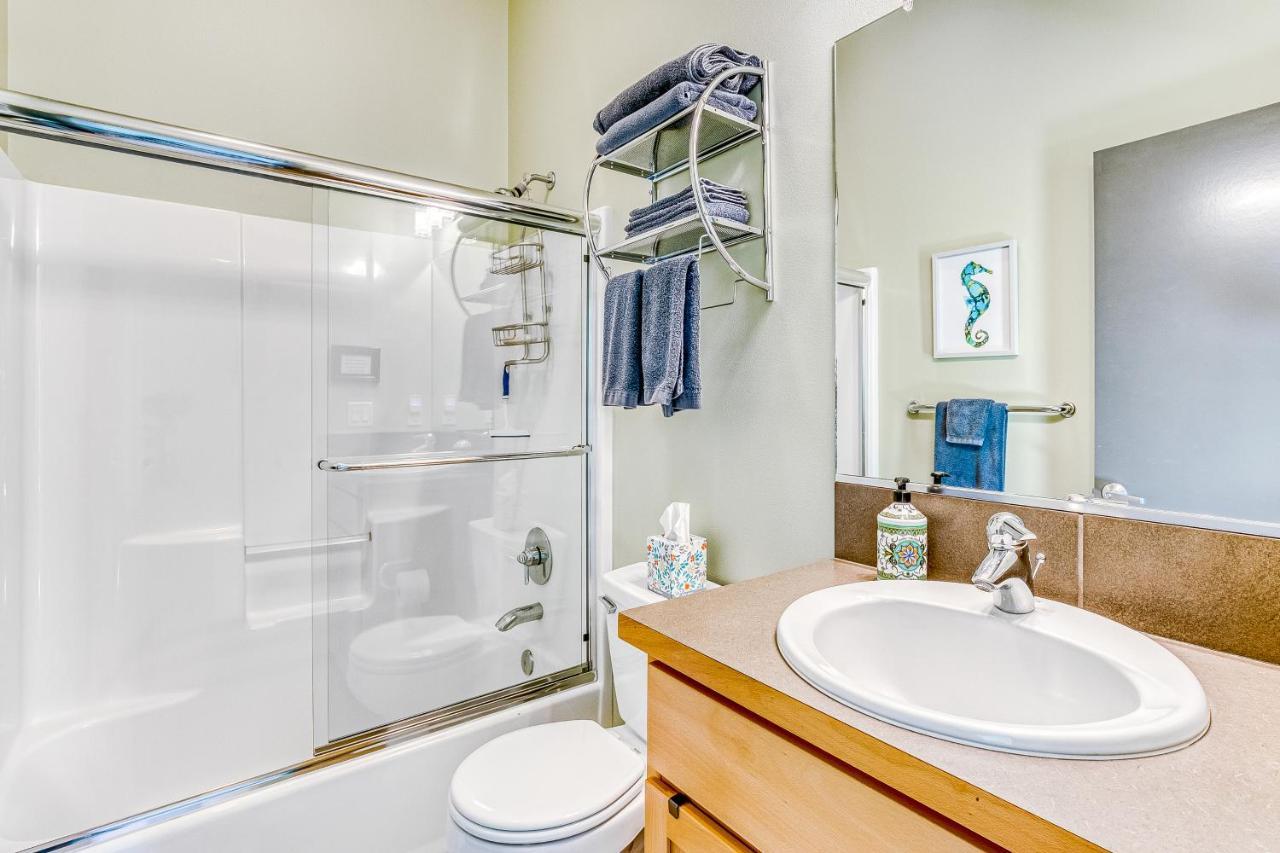 Apartment Creek Place *